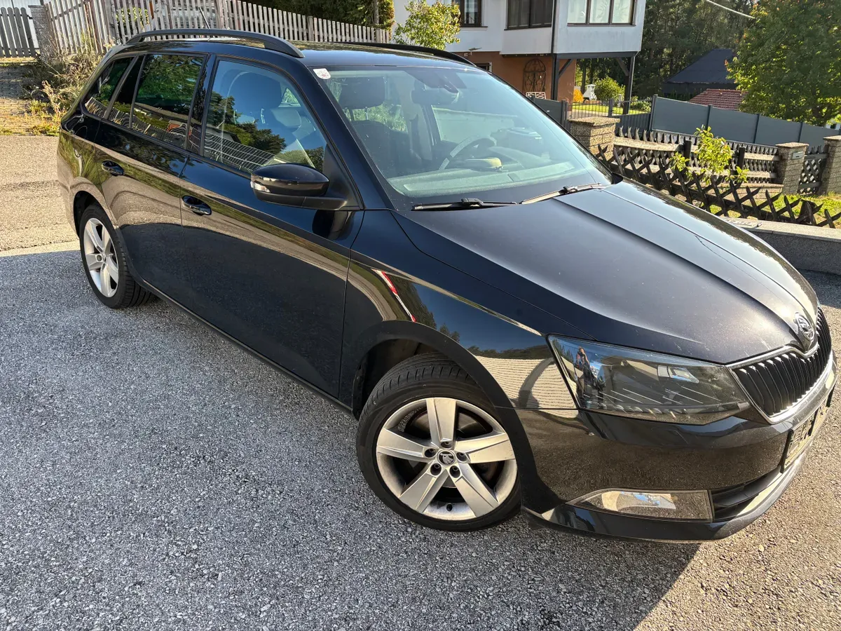 Skoda Fabia 2016 photo 2