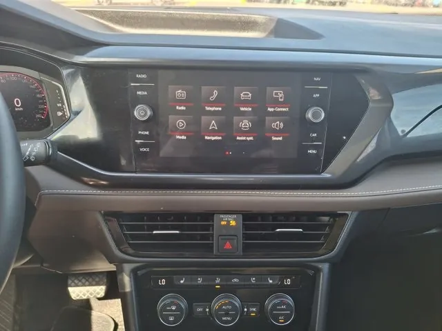 Volkswagen Taos 2023 photo 4