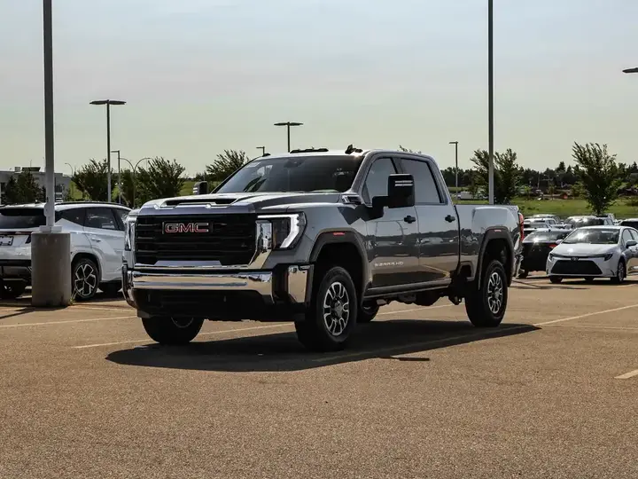 GMC Sierra 3500Hd 2026 photo 4