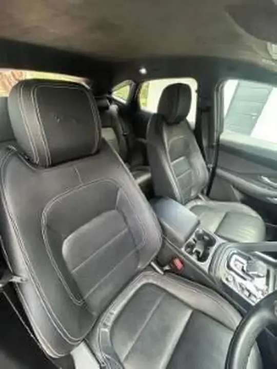 Jaguar E-Pace 2021 photo 5