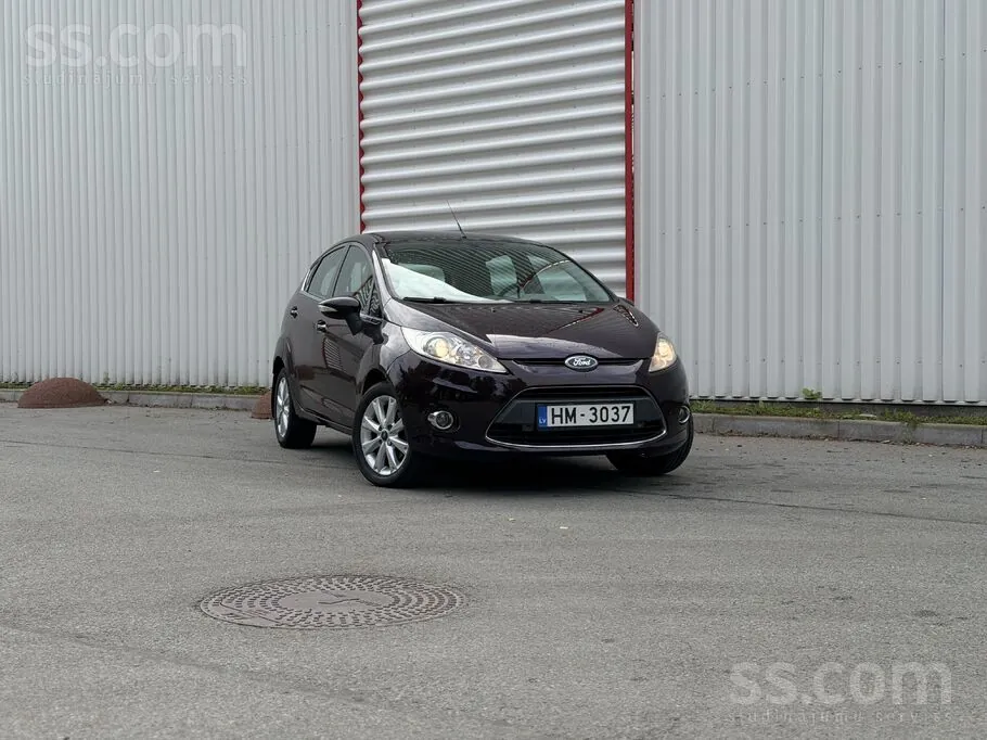 Ford Fiesta 2010 photo 4