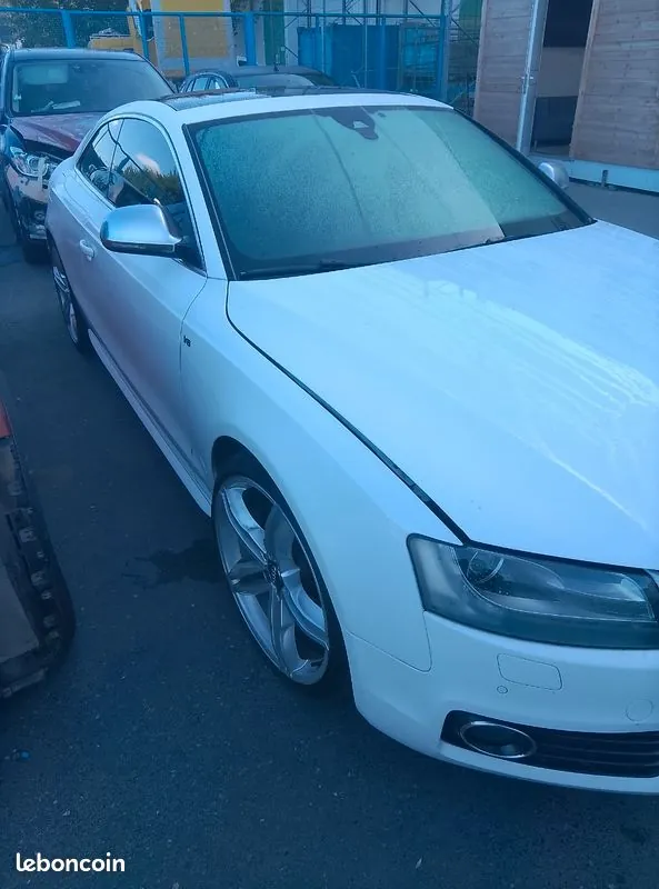 Audi S5 2008 photo 2