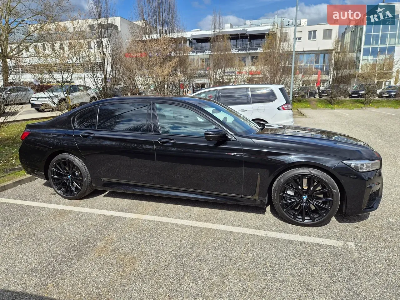 BMW 7 Series 2020 photo 3