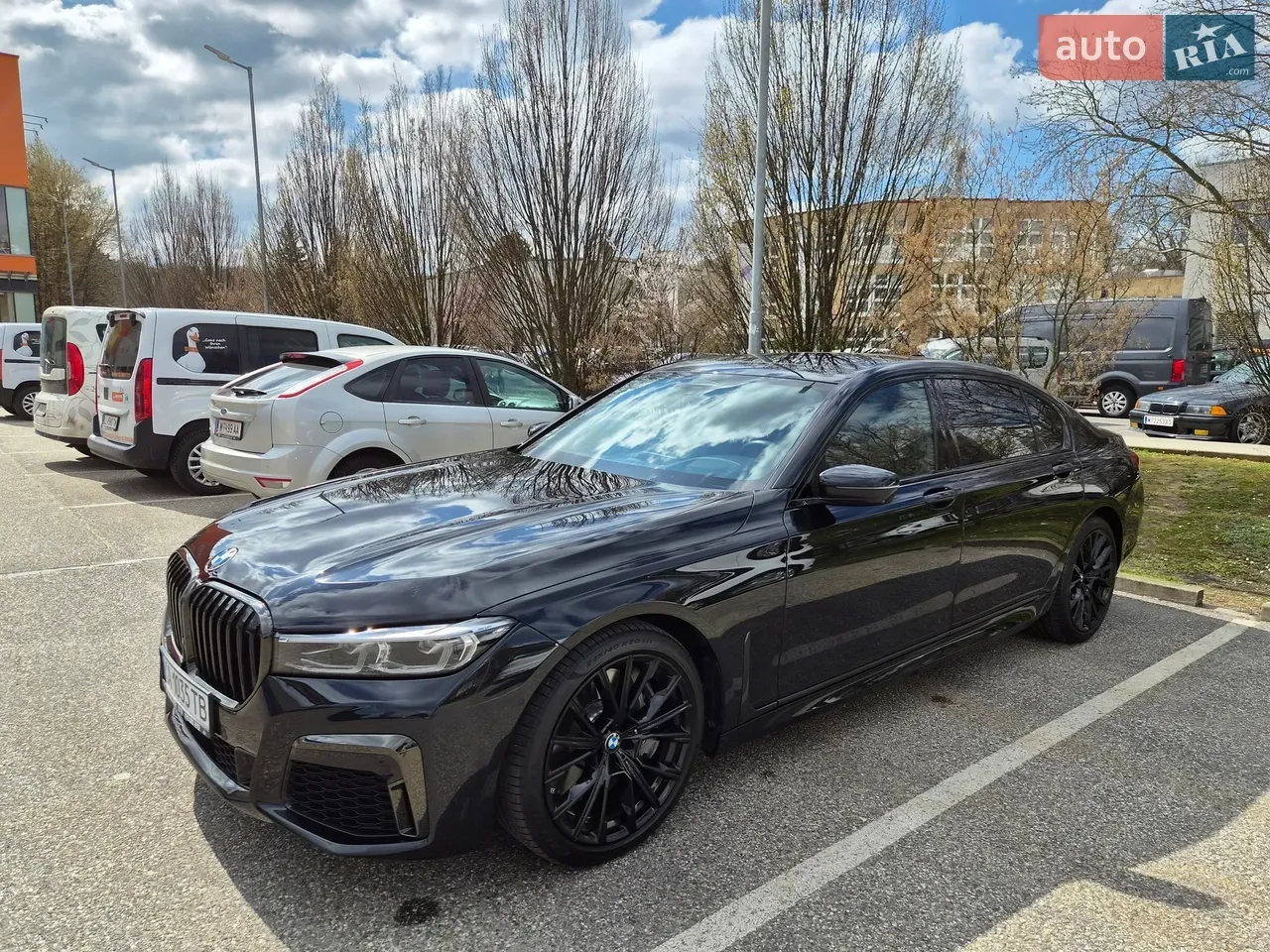 BMW 7 Series 2020 photo 2