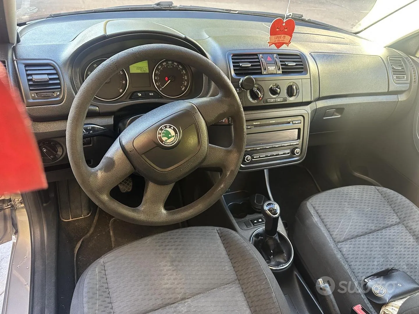 Skoda Fabia 2010 photo 5