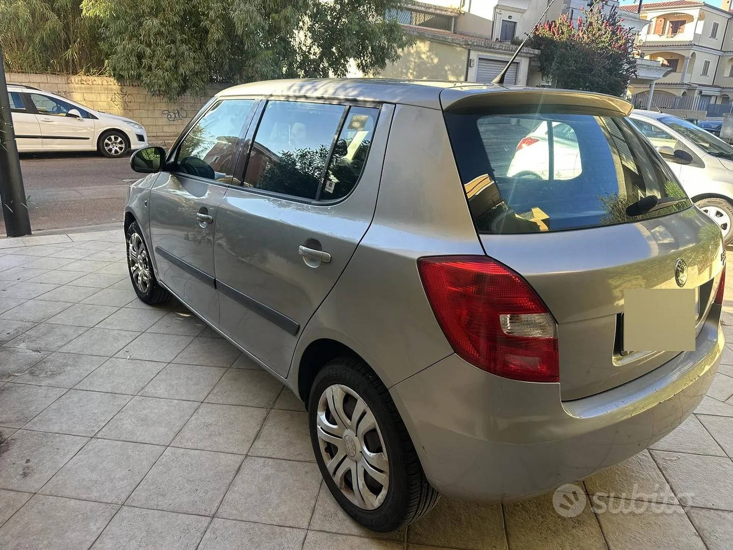 Skoda Fabia 2010 photo 4