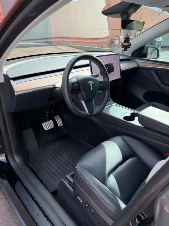 Tesla Model Y 2024 photo 5