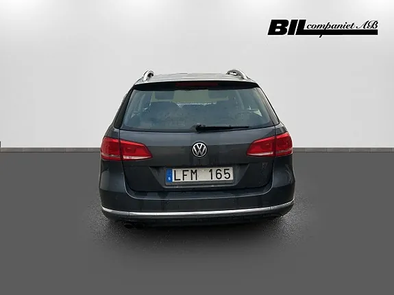 Volkswagen Passat 2011 photo 5