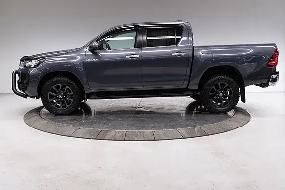 Toyota Hilux 2025 photo 2