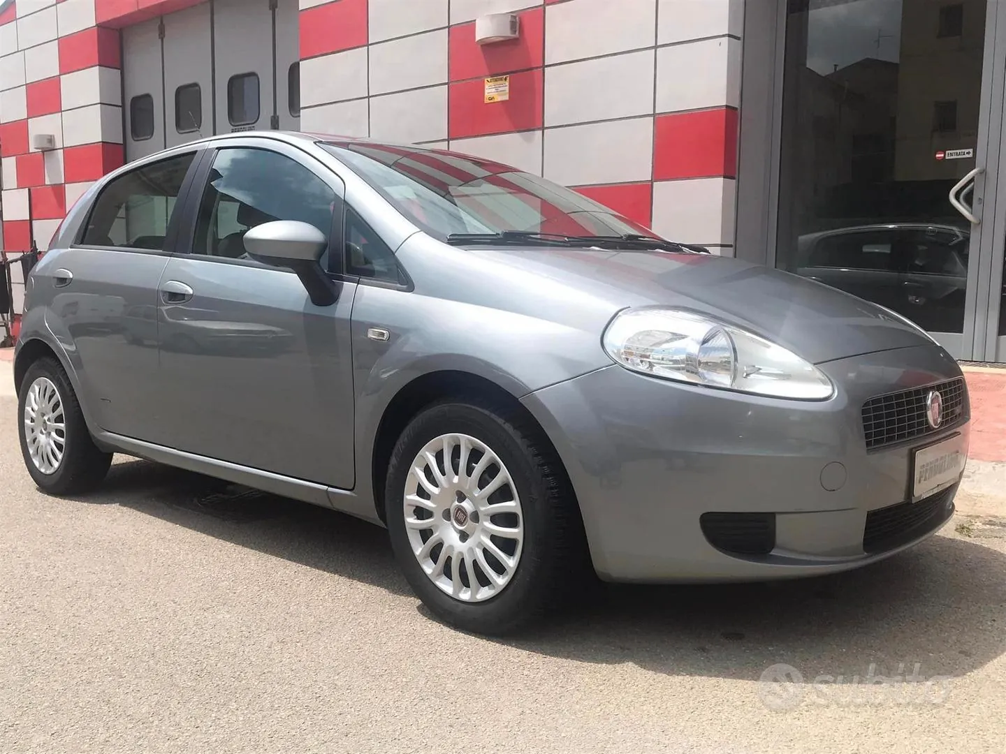 Fiat Grande Punto 2007 photo 2
