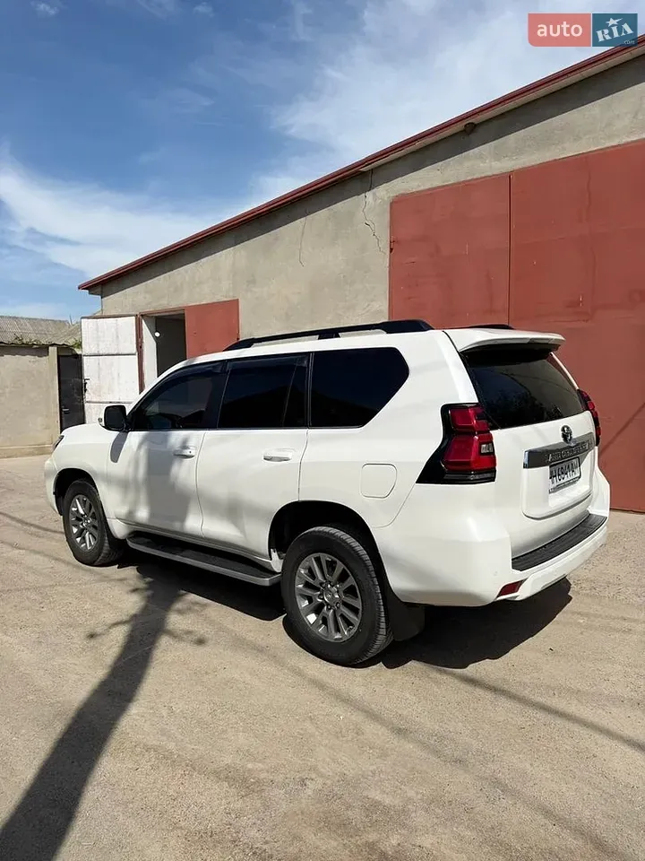 Toyota Land Cruiser Prado 2018 photo 5