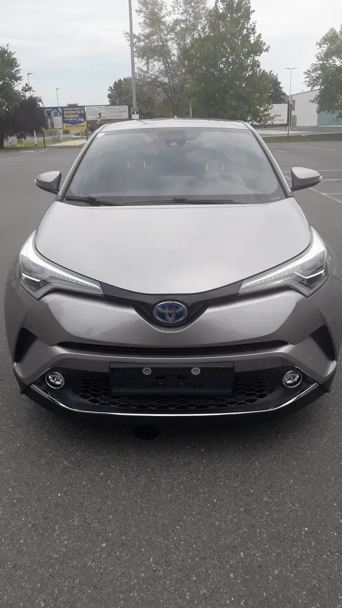 Toyota C-Hr 2017 photo 3