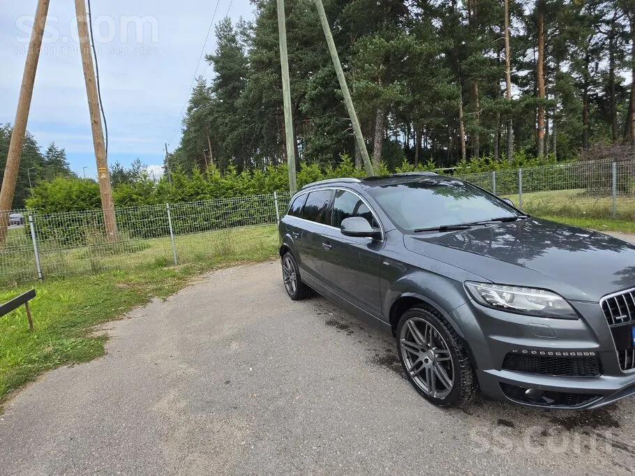 Audi Q7 2010 photo 3