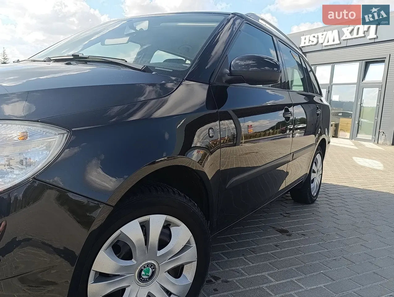 Skoda Fabia 2009 photo 4