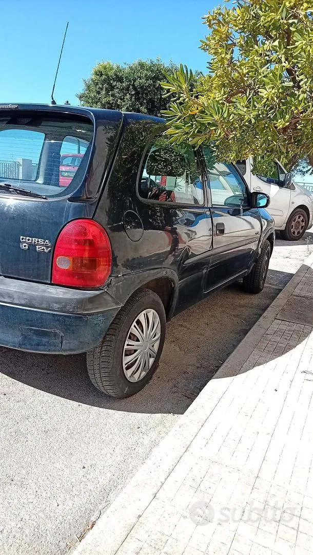 Opel Corsa 2000 photo 3