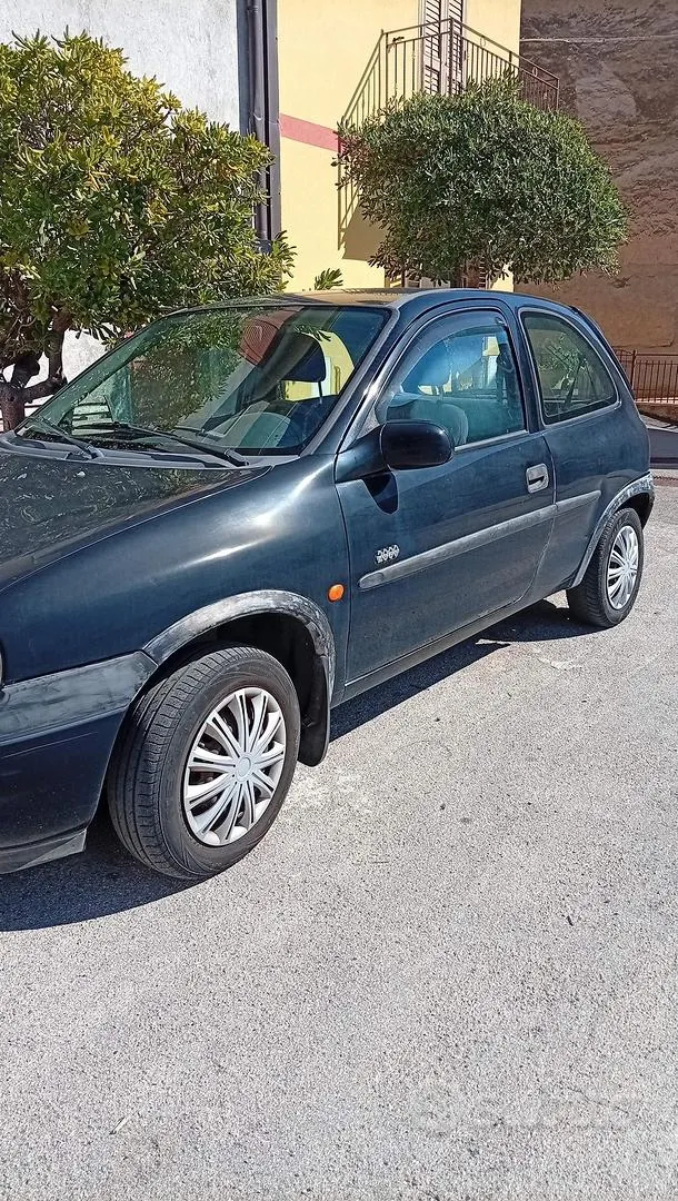 Opel Corsa 2000 photo 4