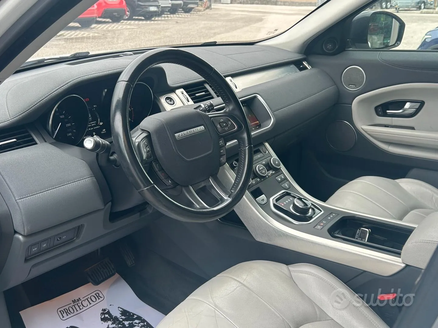 Land Rover Range Rover Evoque 2017 photo 5