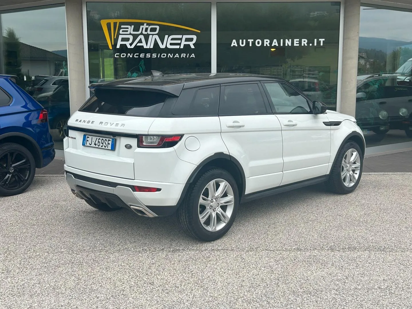 Land Rover Range Rover Evoque 2017 photo 2