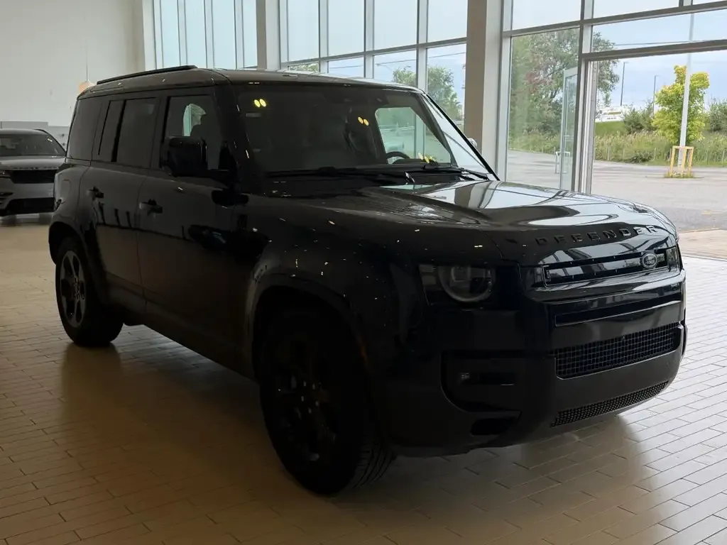 Land Rover Defender 2026 photo 3