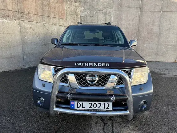 Nissan Pathfinder 2005 photo 3