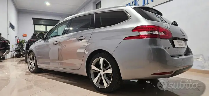Peugeot 308 2020 photo 4