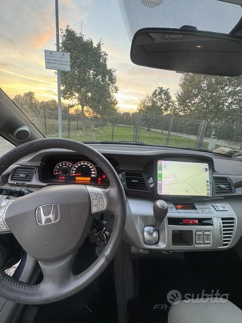 Honda Fr-V 2007 photo 5