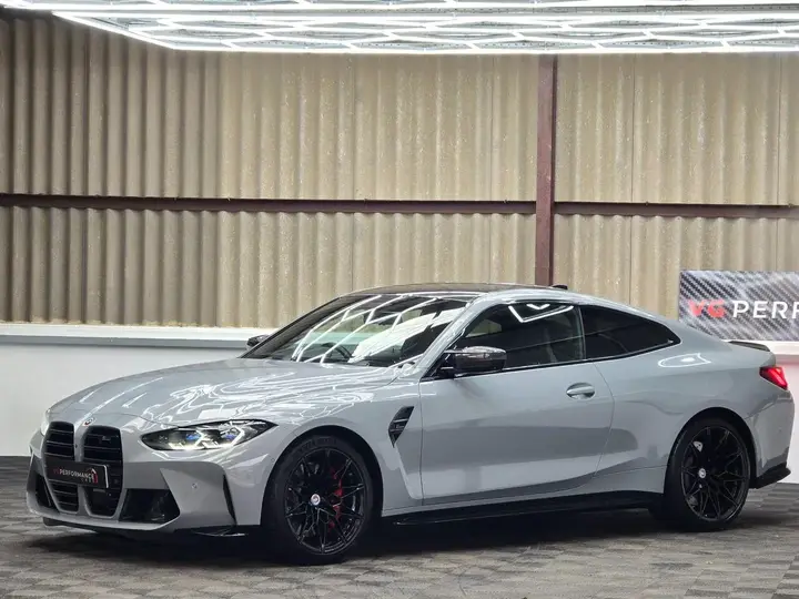 BMW M4 2021 photo 2