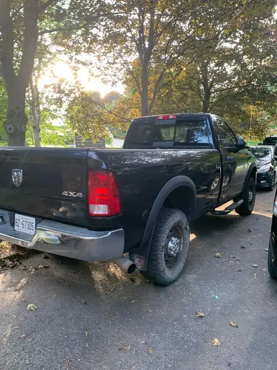 Dodge Ram 2500 2010 photo 4