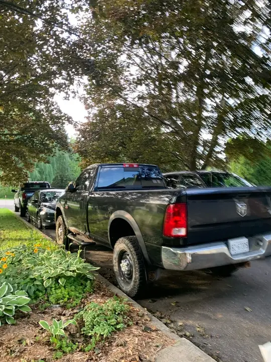 Dodge Ram 2500 2010 photo 3