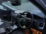 Jaguar E-Pace 2019 photo 3