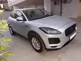 Jaguar E-Pace 2019 photo 2