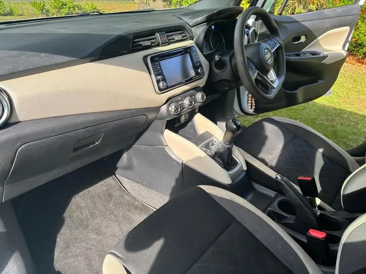 Nissan Micra 2018 photo 5