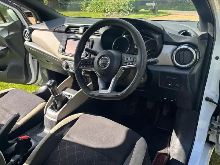 Nissan Micra 2018 photo 4