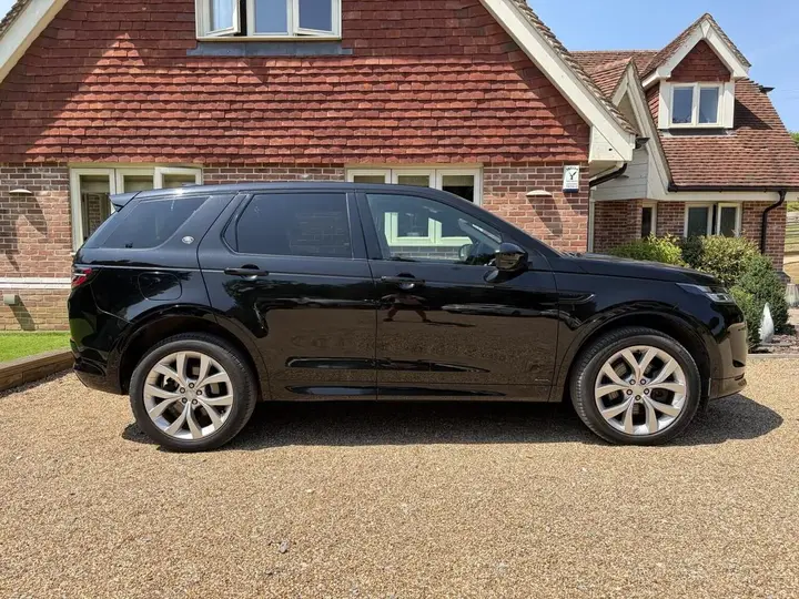 Land Rover Discovery Sport 2021 photo 3