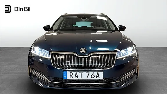 Skoda Superb 2023 photo 4