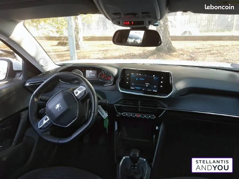 Peugeot 2008 2021 photo 2