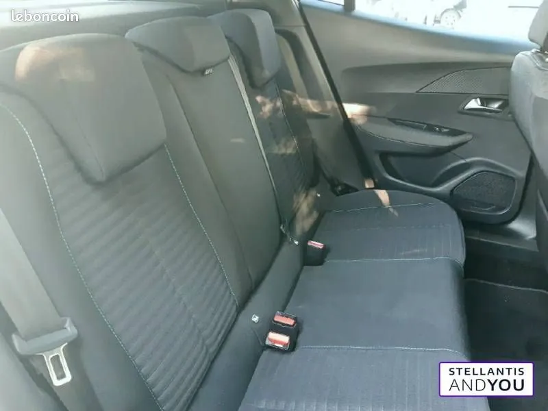 Peugeot 2008 2021 photo 4