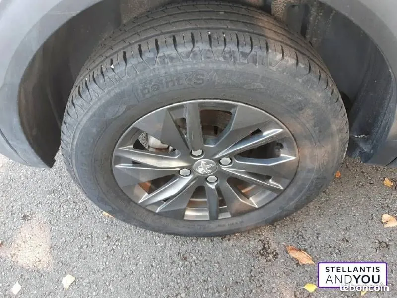 Peugeot 2008 2021 photo 5