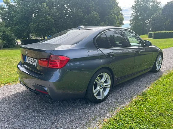 BMW 320D 2015 photo 3