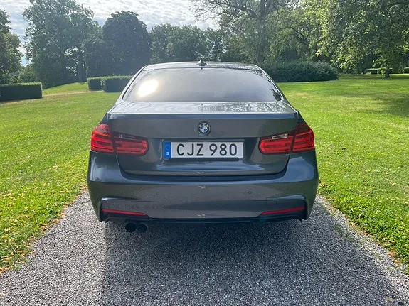 BMW 320D 2015 photo 4