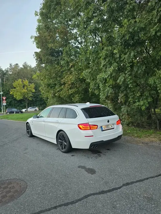BMW 5 Series 2012 photo 2