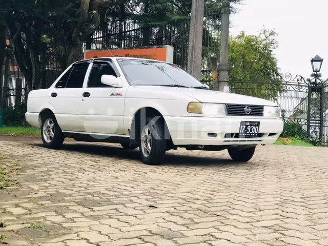Nissan Sunny 1991 photo 5
