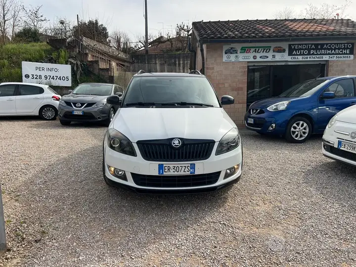 Skoda Fabia 2013 photo 2