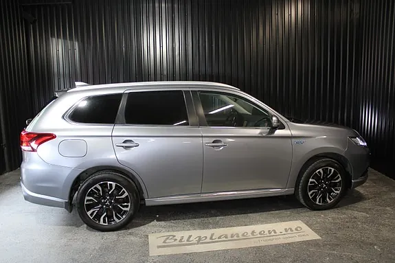 Mitsubishi Outlander 2017 photo 3