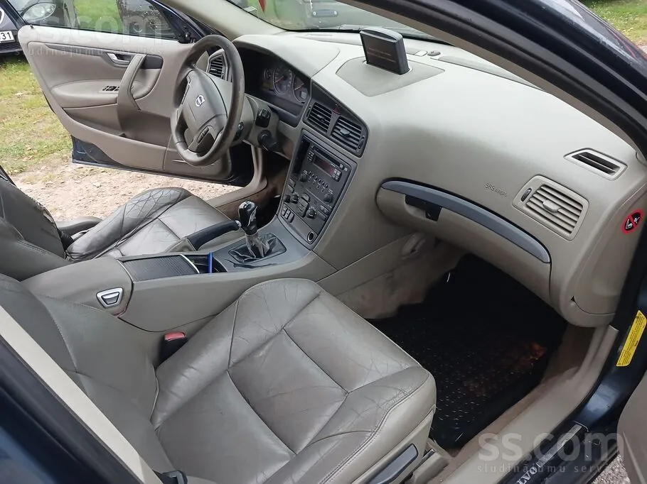 Volvo V70 2005 photo 5