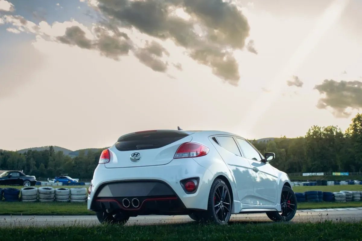 Hyundai Veloster 2014 photo 2