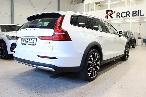 Volvo V60 Cross Country 2023 photo 4
