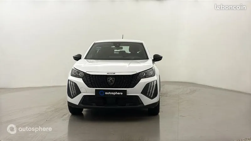 Peugeot 2008 2025 photo 2