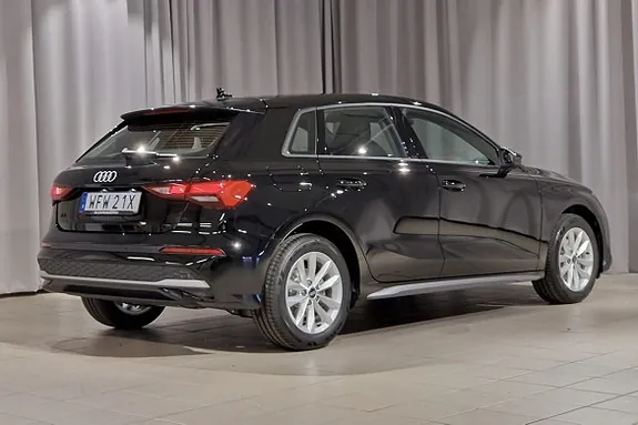 Audi A3 2027 photo 4