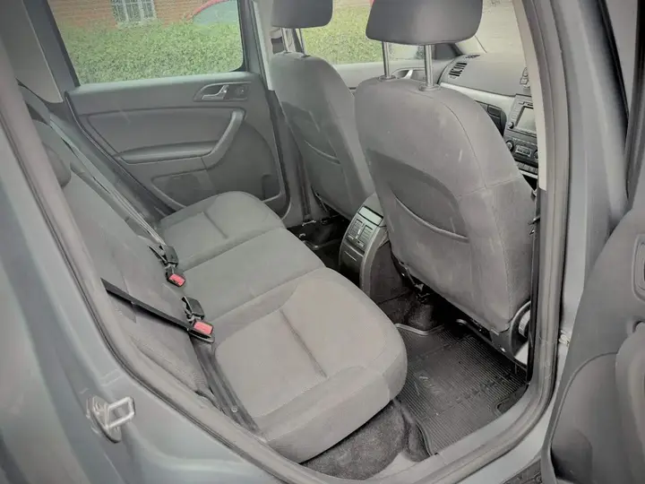 Skoda Yeti 2013 photo 5